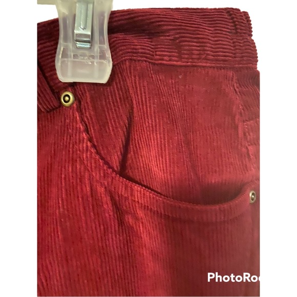A great pair of red cords   They are more of wine colour in size 18 - Picture 3 of 7
